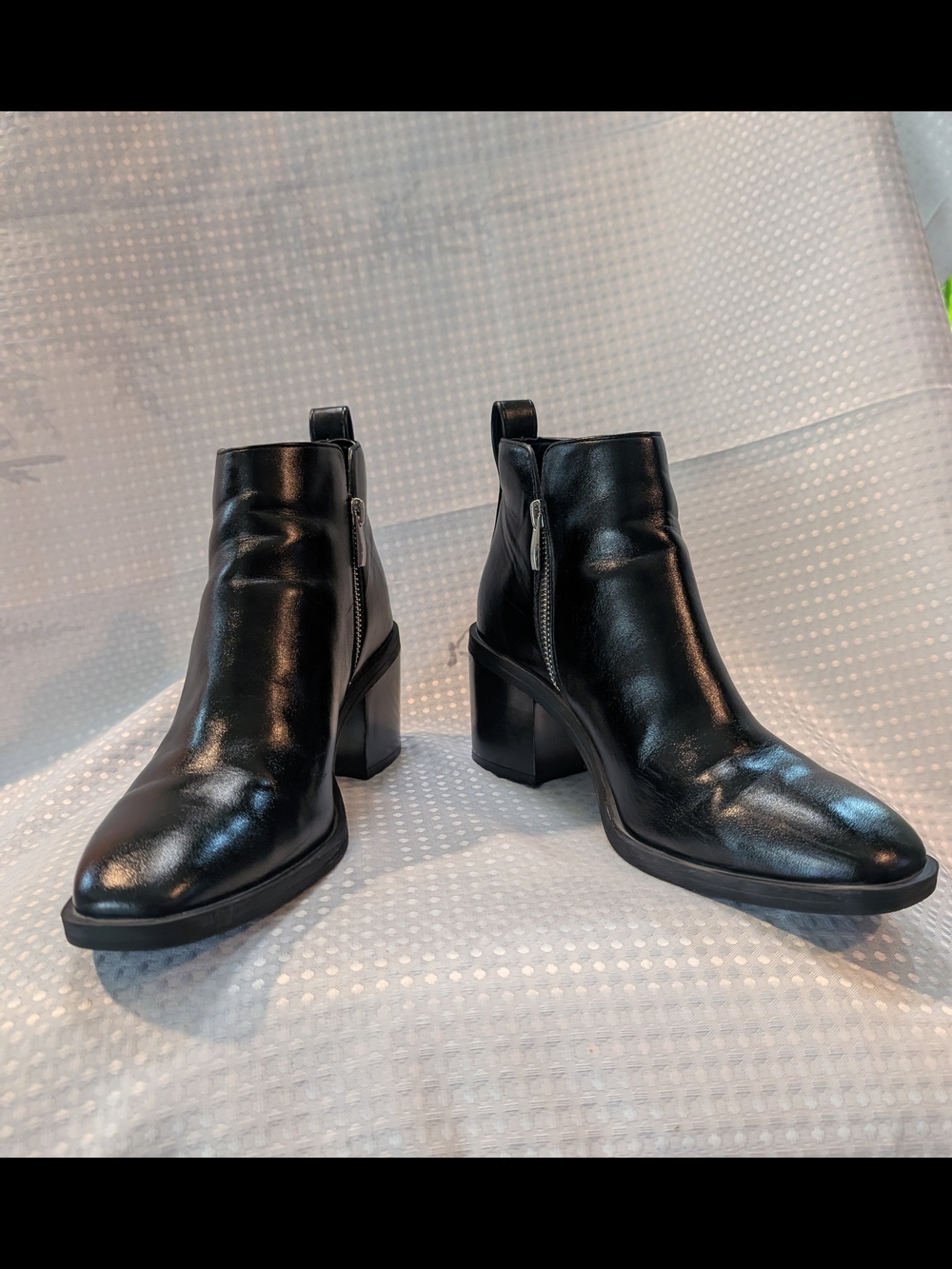 Steve Madden Black Leather Zip Side Block Heel Ankle Boots